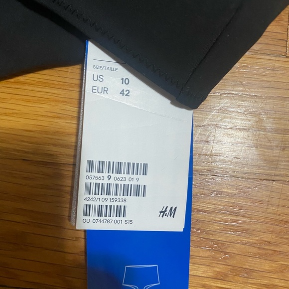 H & M High-waist Swimwear Bottoms Size 10 NWT - Picture 2 of 5